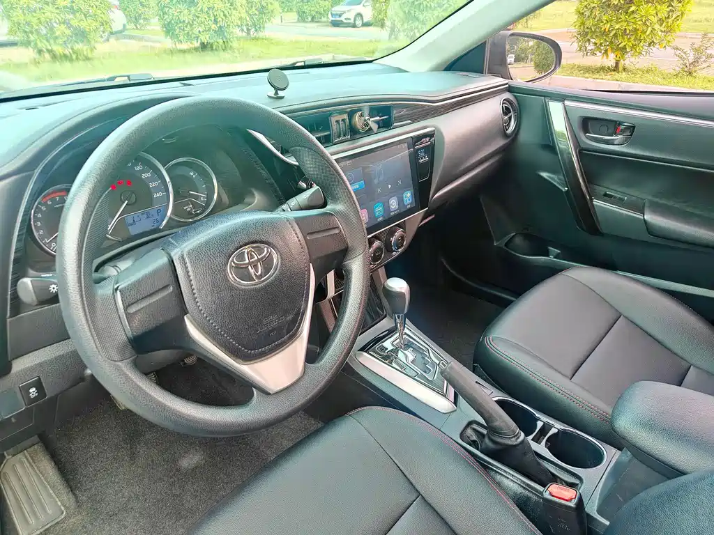 Toyota Corolla 2019 — фото 13