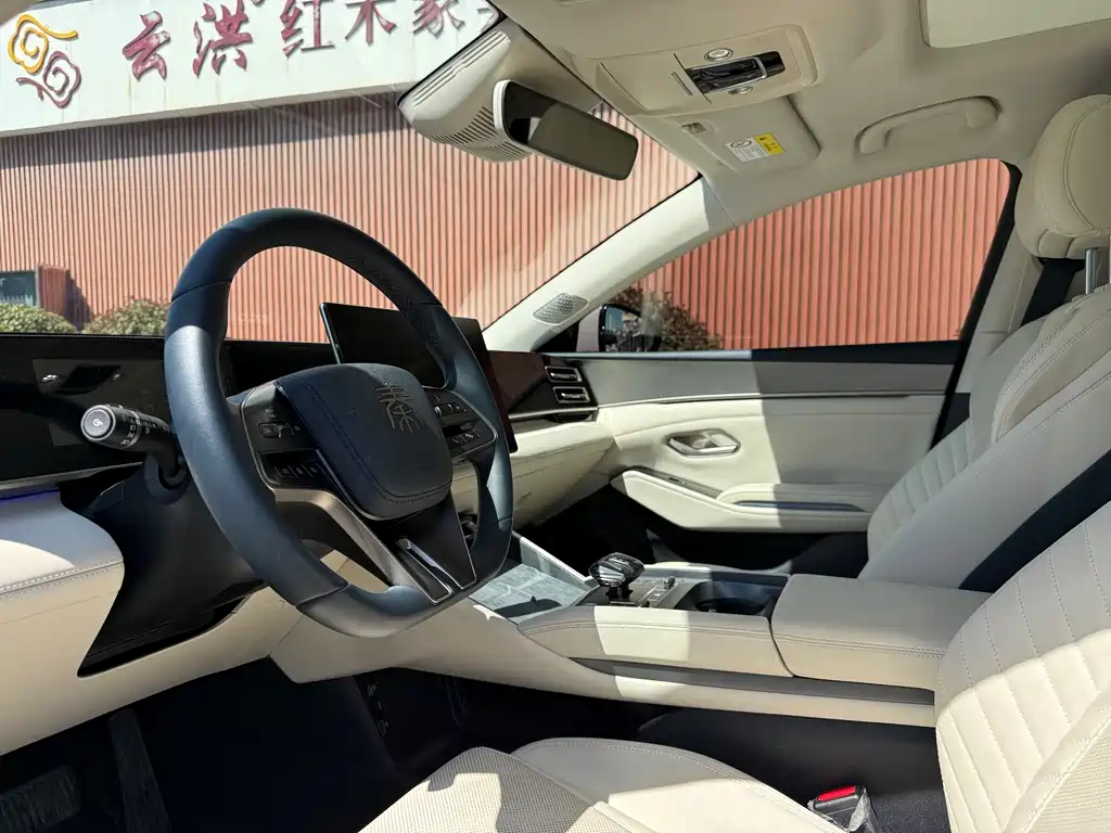 BYD Qin L 2025 — фото 16