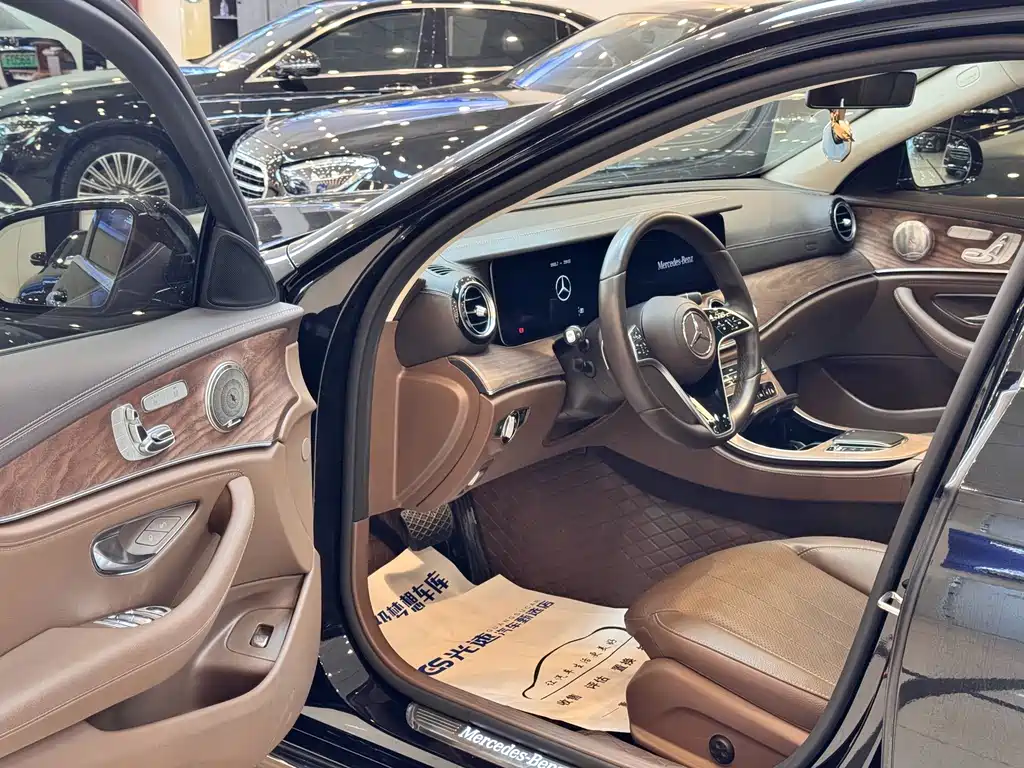 Mercedes-Benz E-Class 2023