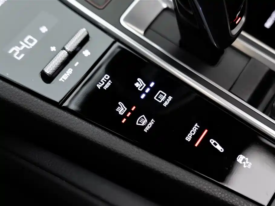 Porsche Cayenne 2018 — фото 21