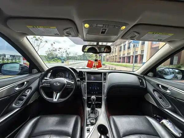 Infiniti Q50L 2018