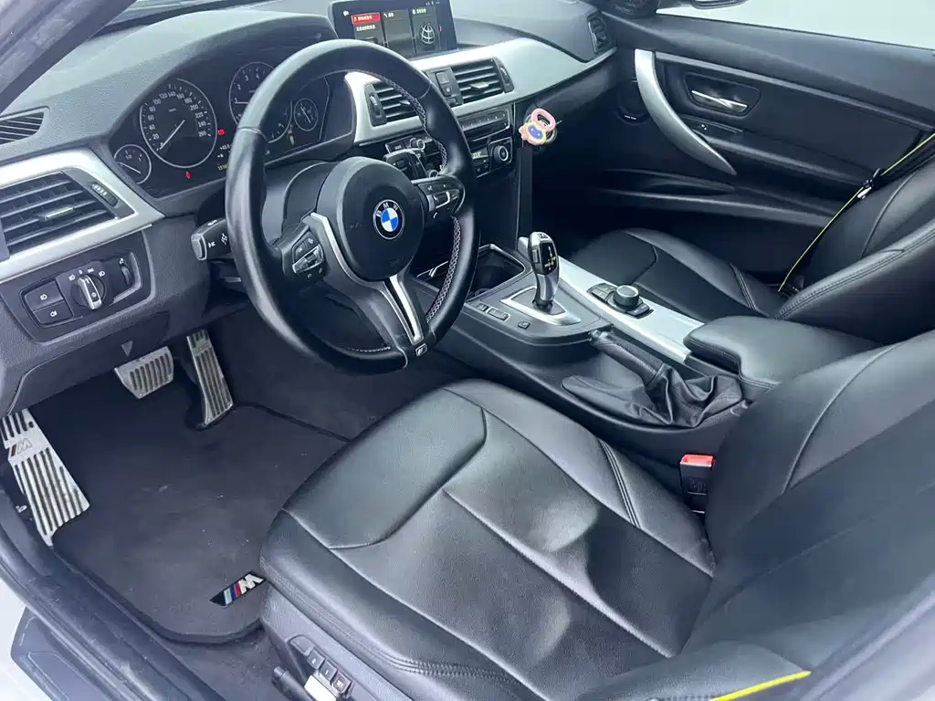 BMW 3 Series 2016 — фото 16