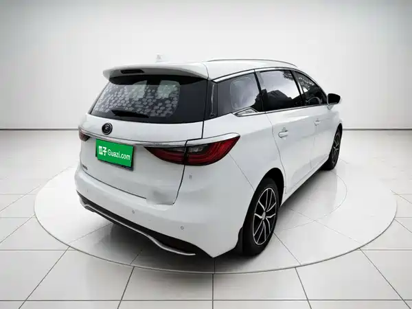 BYD Song MAX 2017