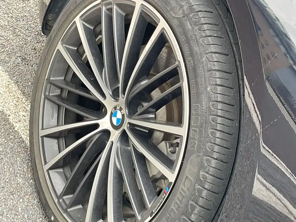 BMW 5 Series 2024 — фото 15