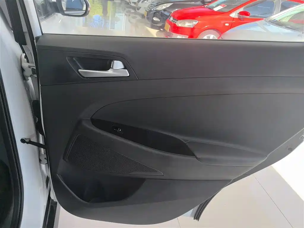 Hyundai Tucson 2020 — фото 16