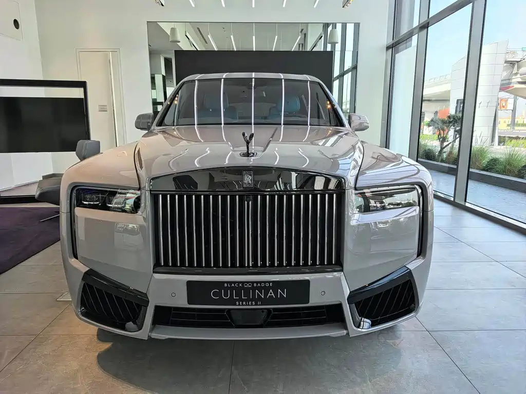 Rolls-Royce Cullinan — фото 3