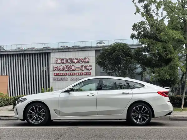 BMW 6 Series GT 2021