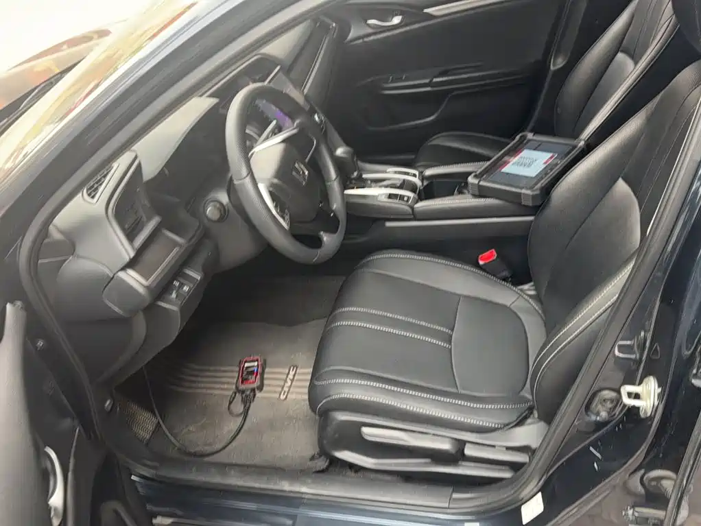 Honda Civic 2018 — фото 14