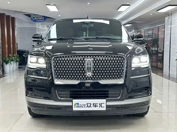 Lincoln Navigator 2023