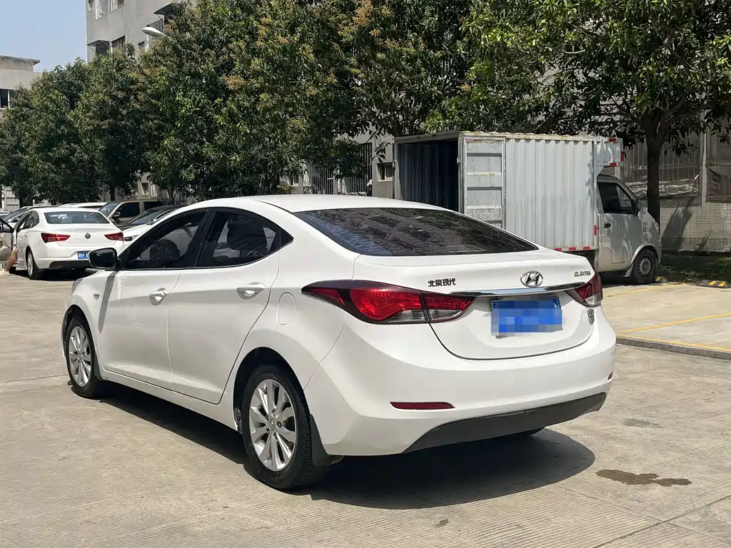 Hyundai Elantra Langdong 2016 — фото 5