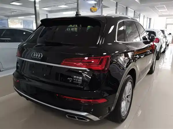 Audi Q5L 2022
