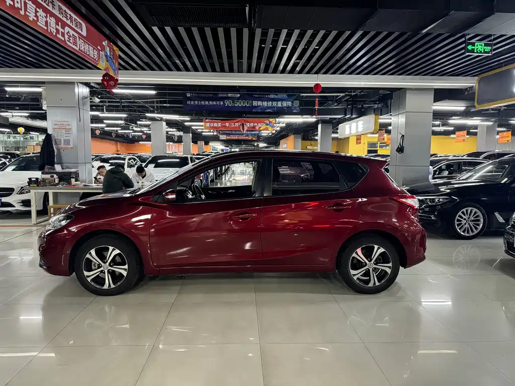 Nissan Tiida 2018