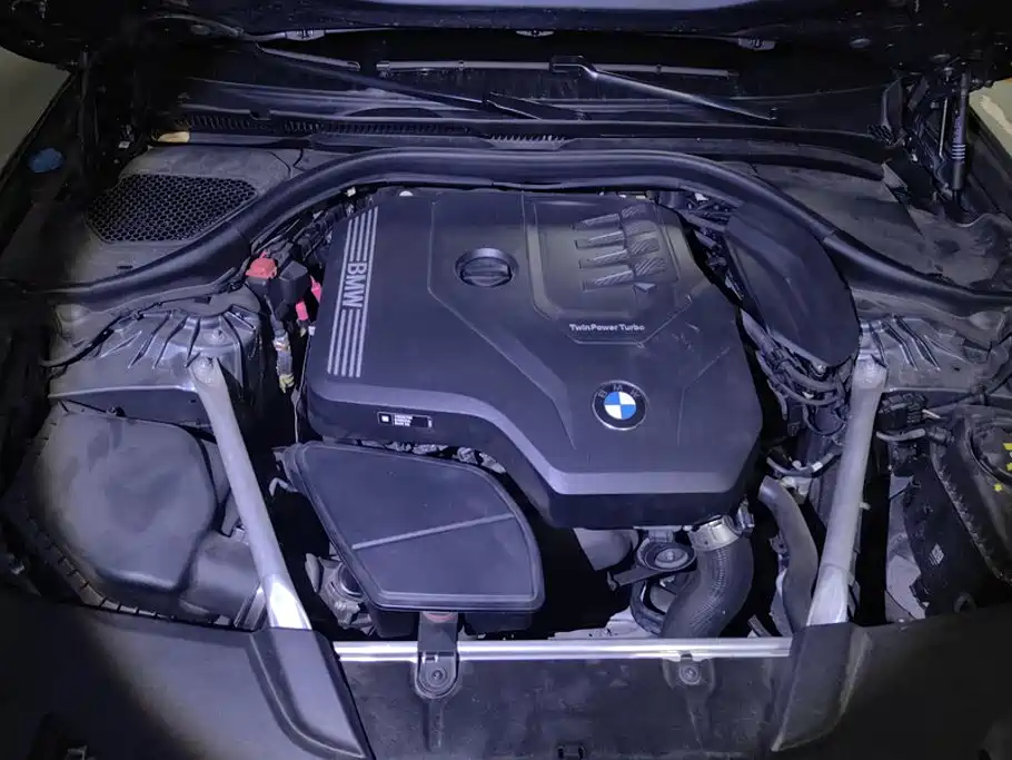 BMW 5 Series 2022 — фото 10