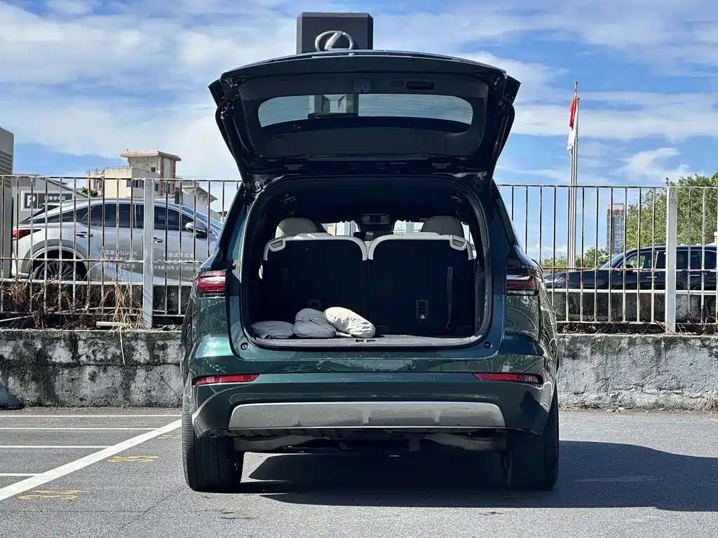 Li Auto Li ONE 2021