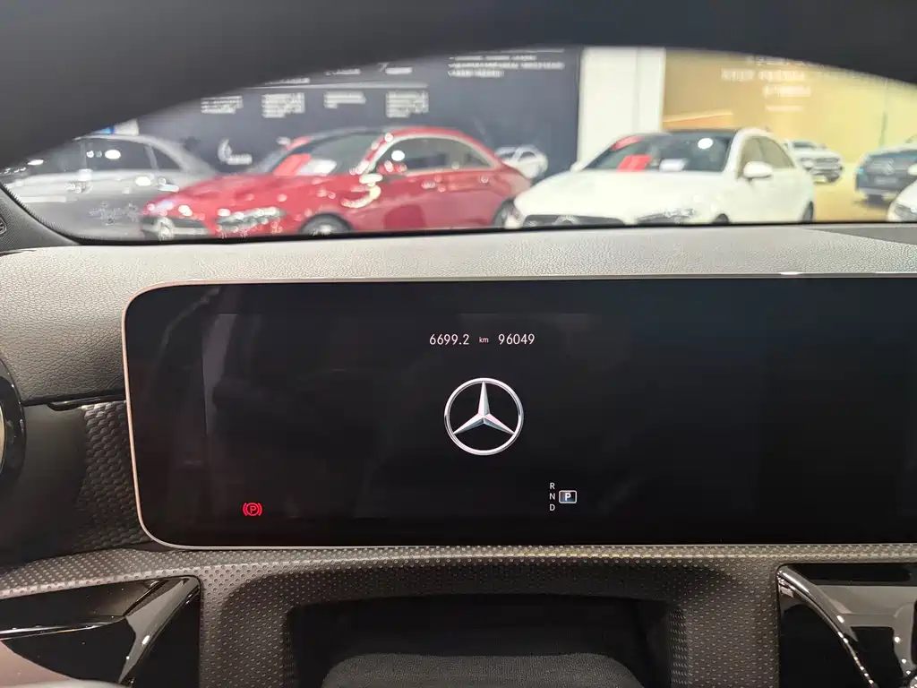 Mercedes-Benz A-Class 2019 — фото 22