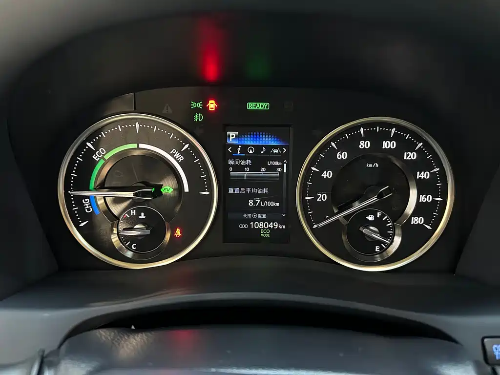 Toyota Alphard 2022 — фото 16