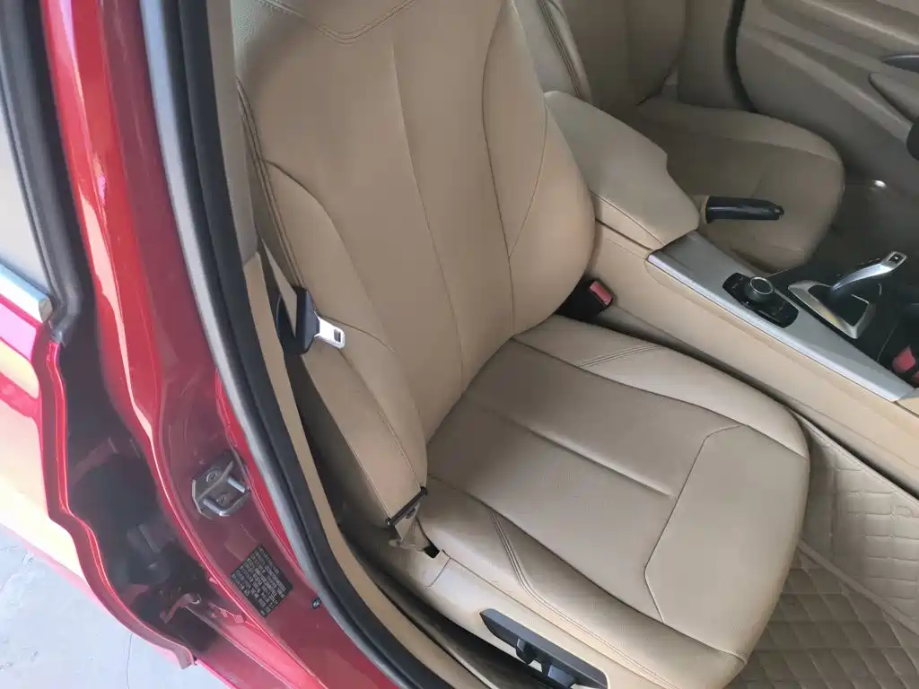 BMW 3 Series 2015 — фото 19