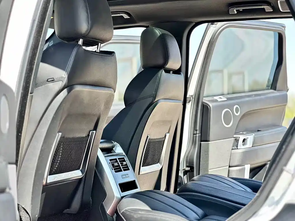 Land Rover Range Rover Sport 2016 — фото 13