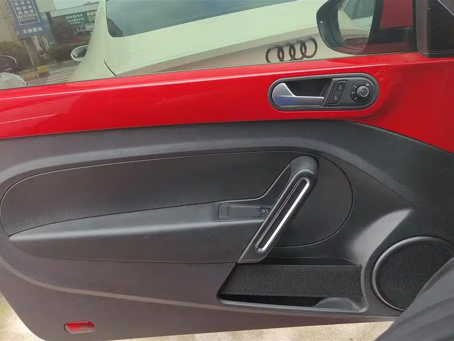 Volkswagen Beetle 2016