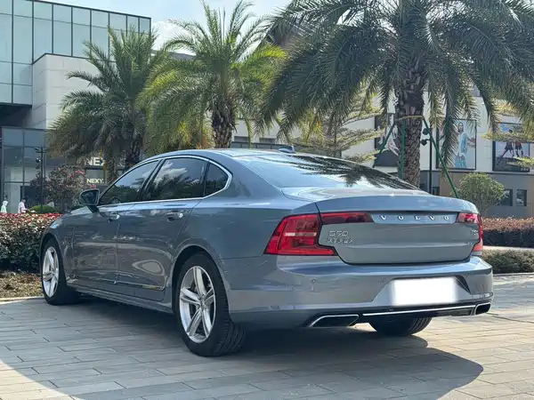 Volvo S90 2018