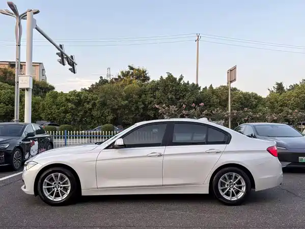 BMW 3 Series 2016