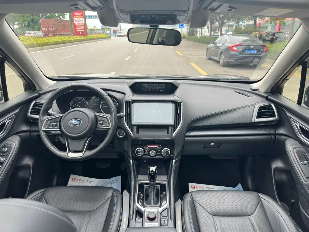 Subaru Forester 2020 — фото 12
