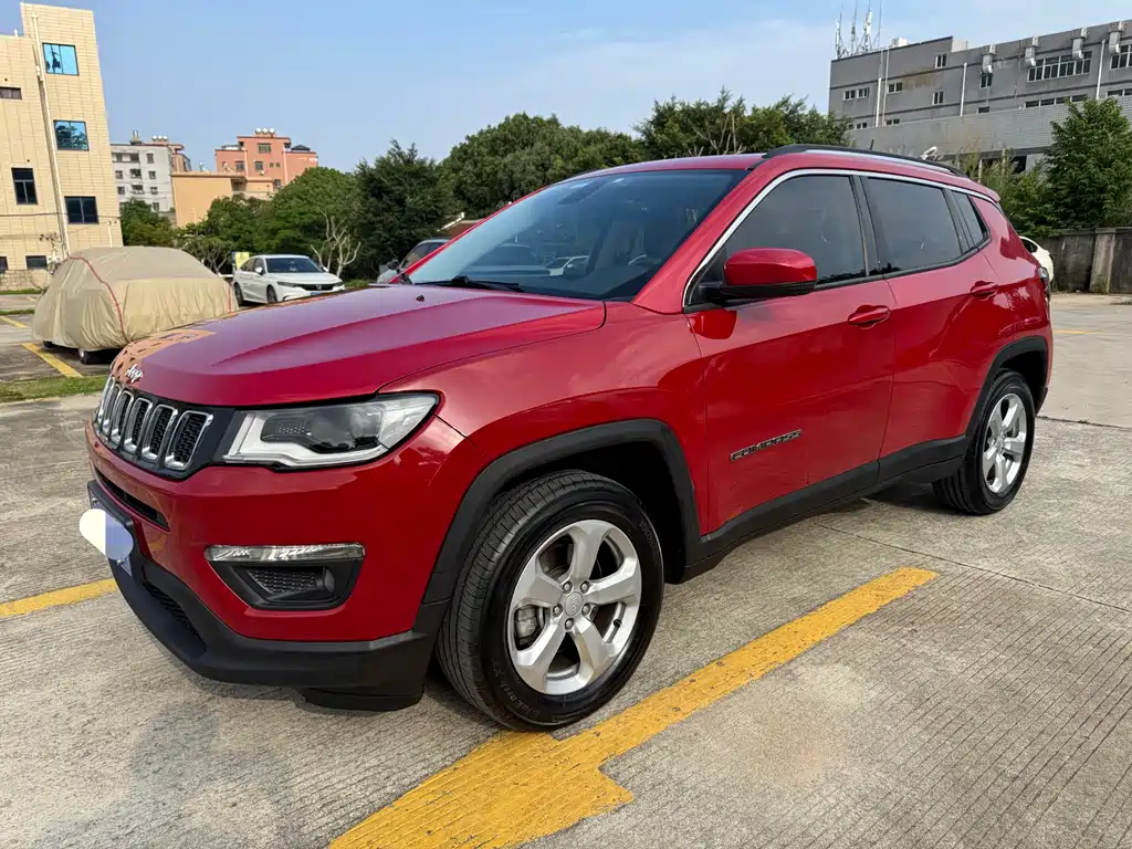 Jeep Compass 2017 — фото 1