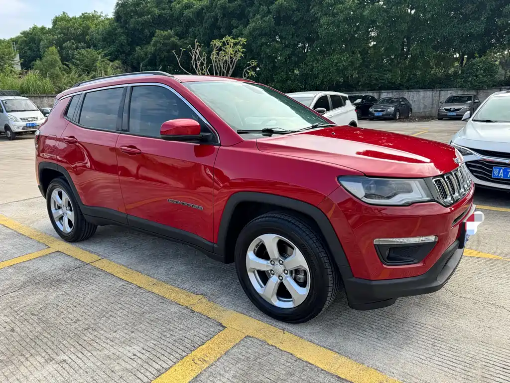 Jeep Compass 2017 — фото 3