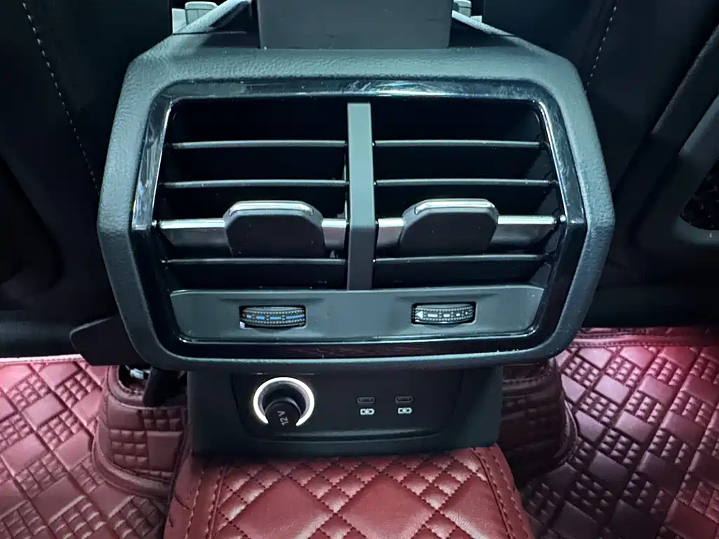 Audi Q3 2022 — фото 18