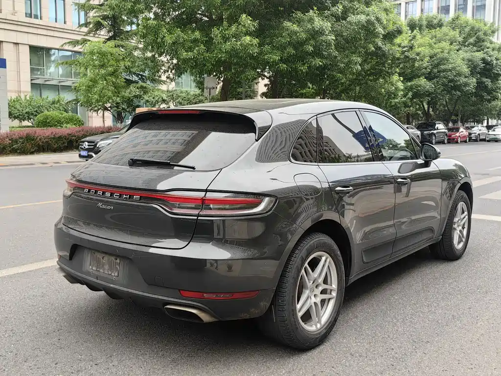 Porsche Macan 2020 — фото 5