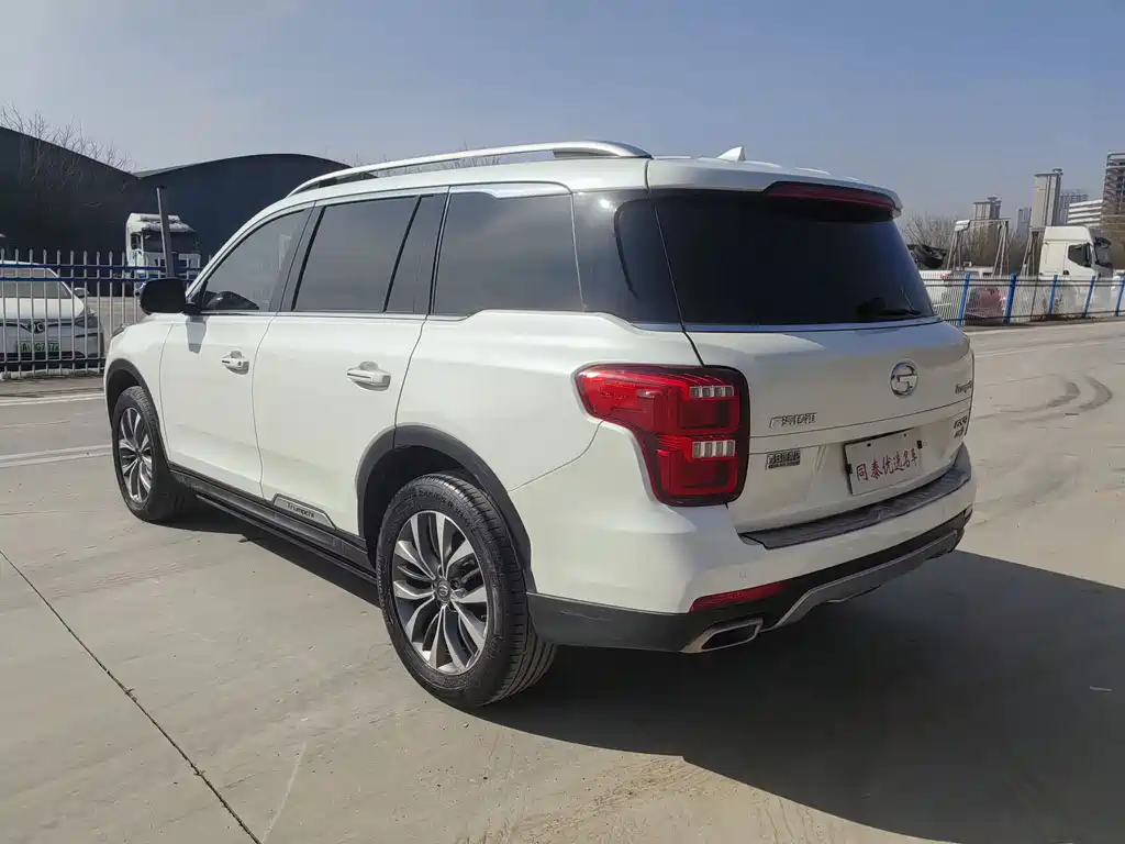 GAC Motor Trumpchi GS8 2018 — фото 19