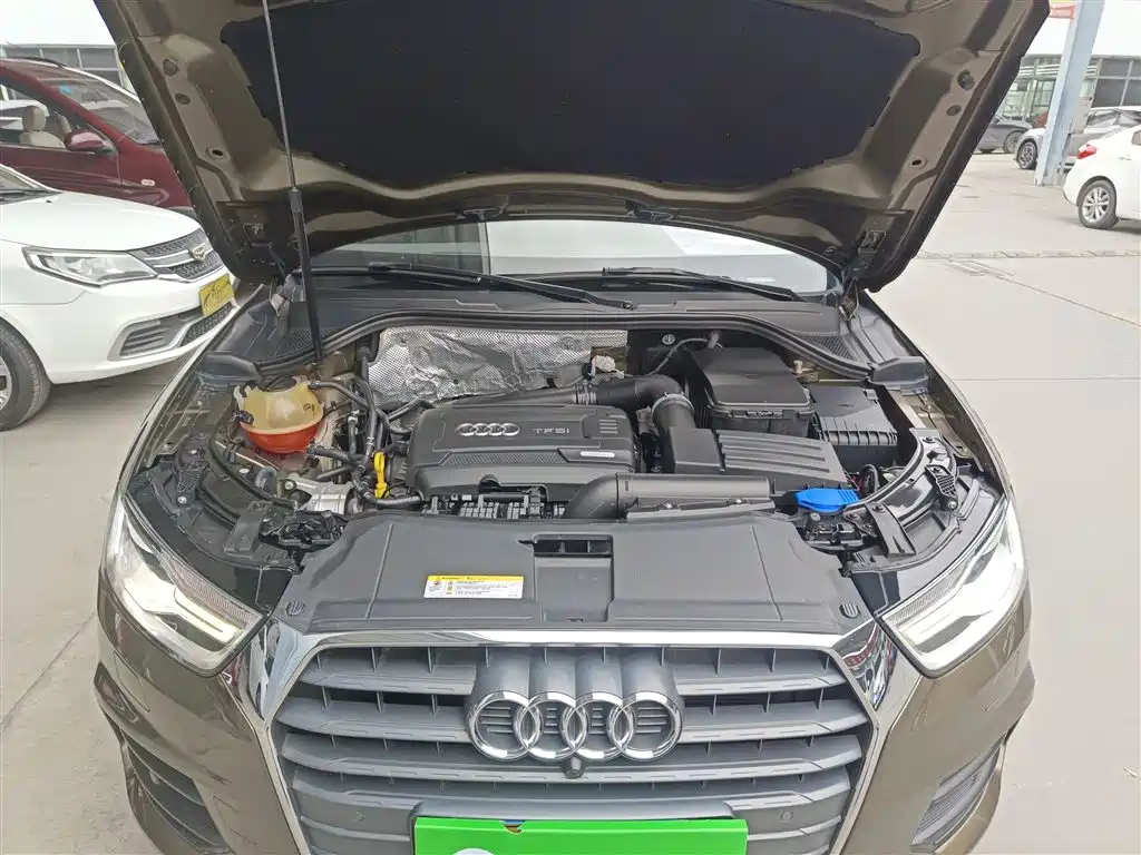 Audi Q3 2017 — фото 10
