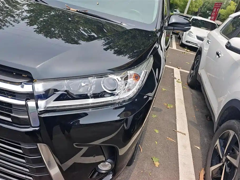 Toyota Highlander 2020