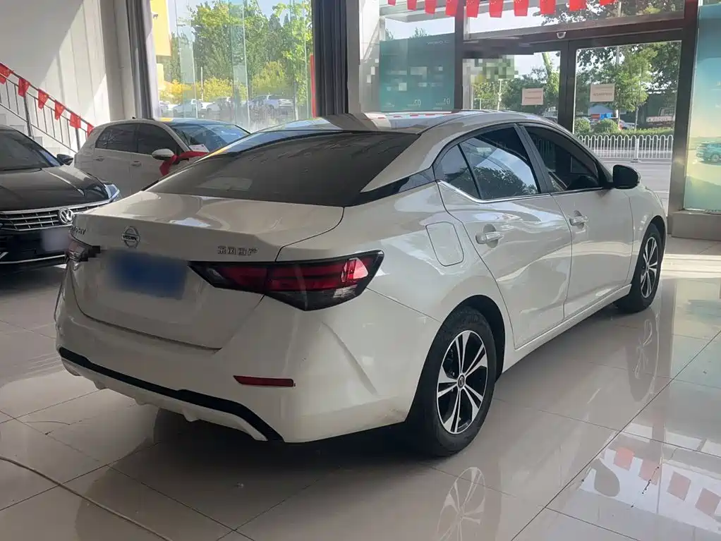 Nissan Sylphy 2022 — фото 13