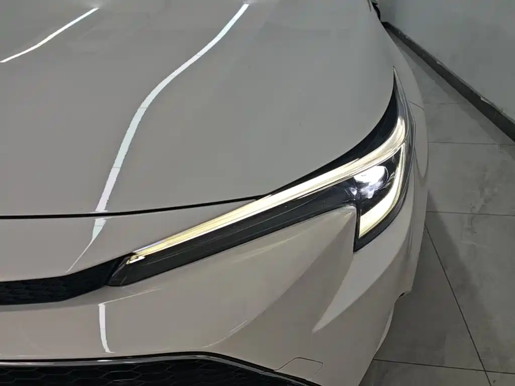Toyota Levin 2023 — фото 24