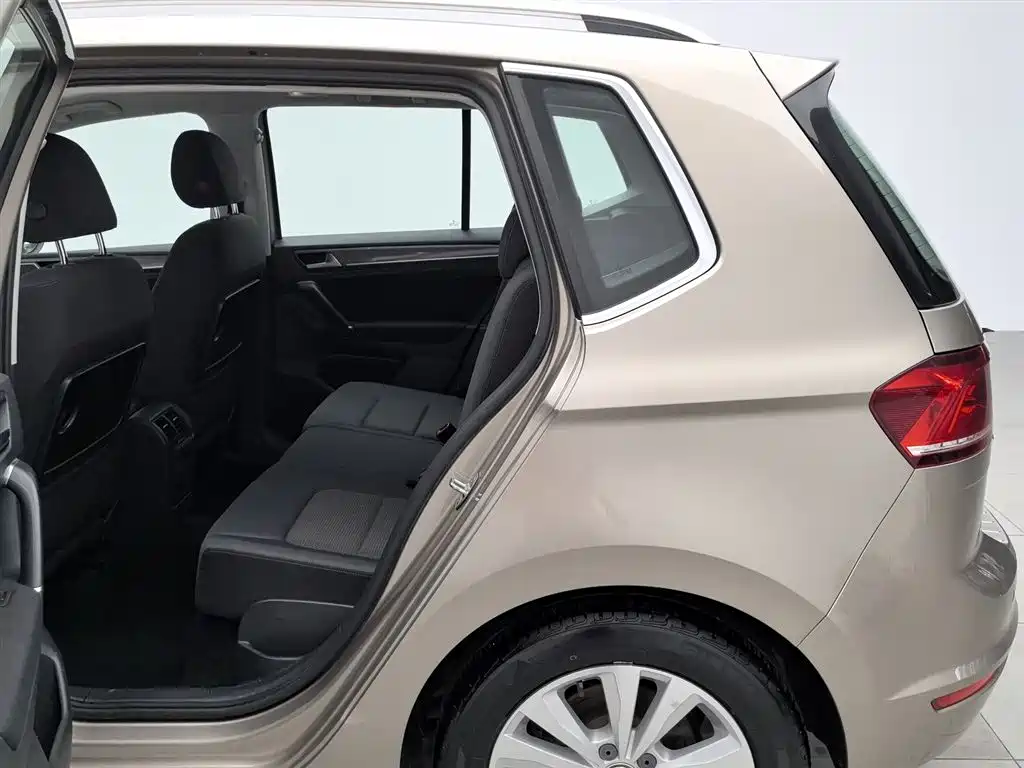 Volkswagen Golf Sportsvan 2017 — фото 15