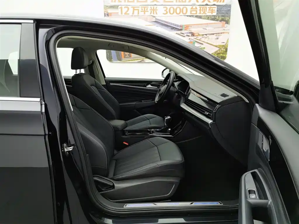 Volkswagen Passat PHEV 2023 — фото 23
