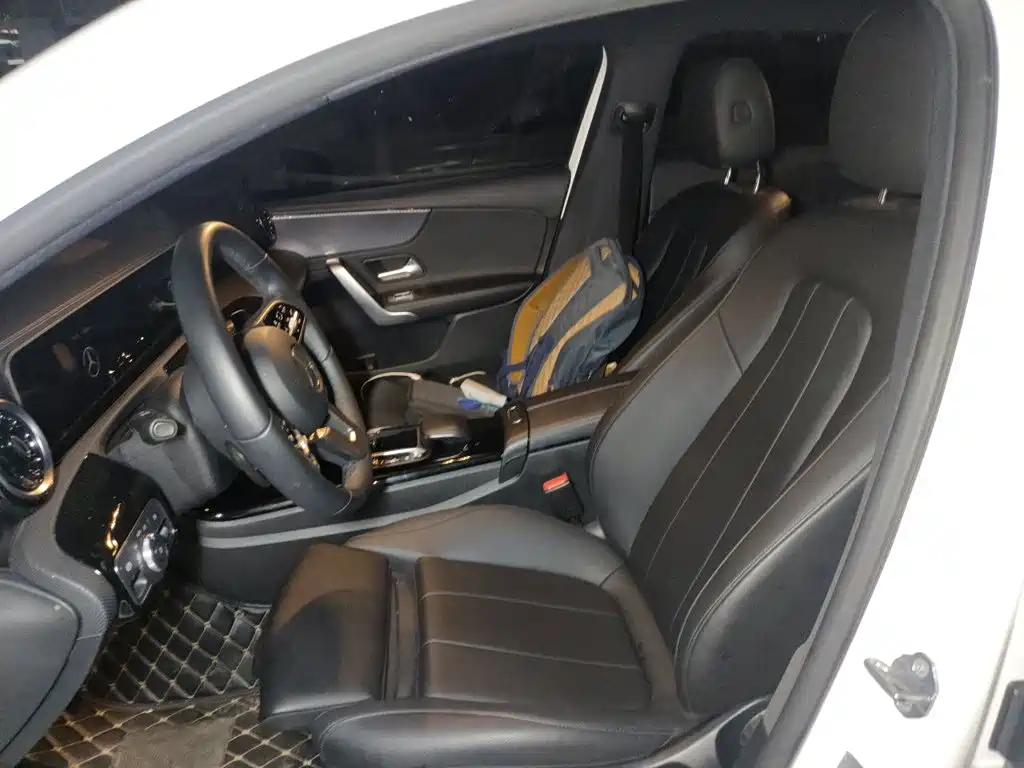 Mercedes-Benz A-Class 2020 — фото 16