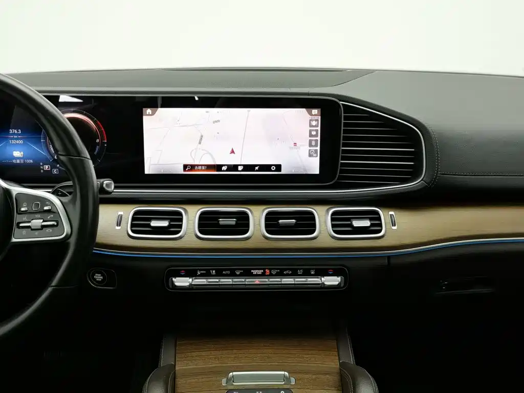 Mercedes-Benz GLE New Energy 2021 — фото 12