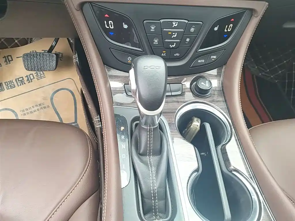 Buick Envision Plus 2016 — фото 14