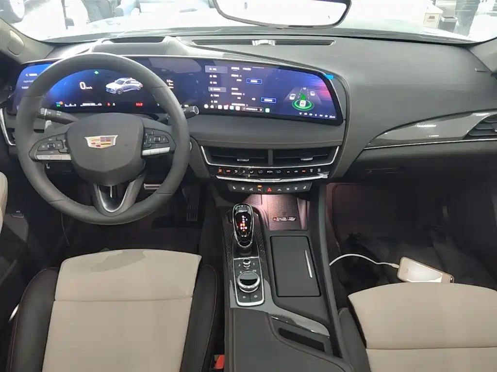 Cadillac CT5 2025 — фото 10