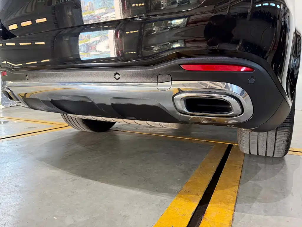 Mercedes-Benz GLS 2023