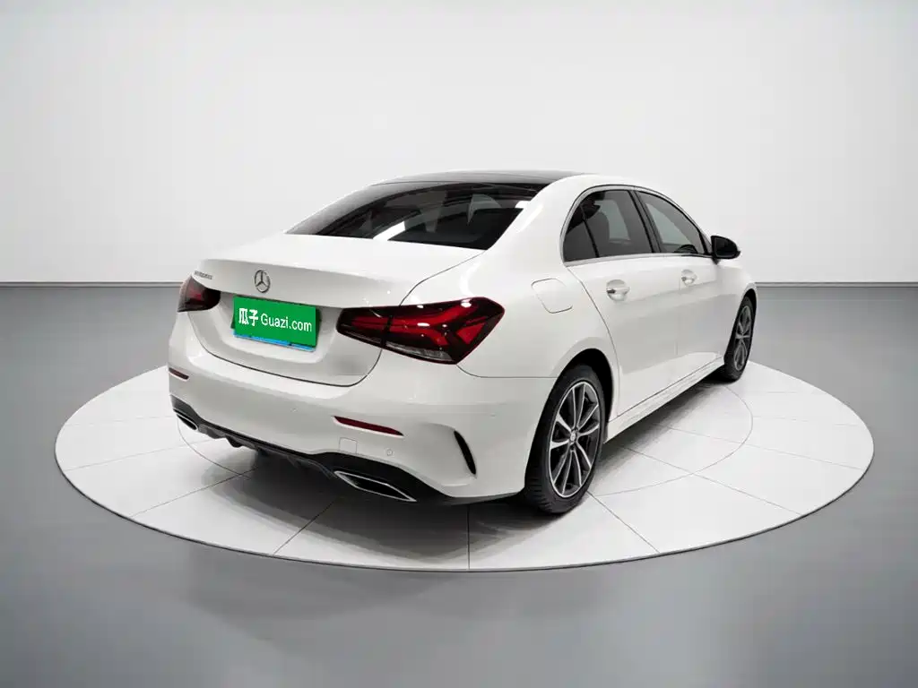 Mercedes-Benz A-Class 2020 — фото 6