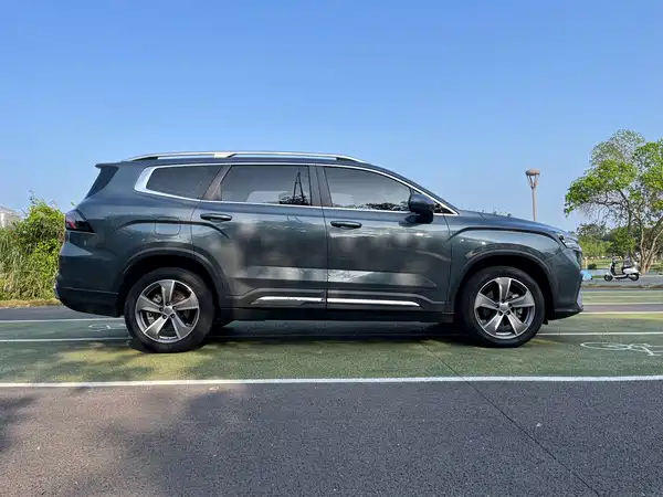 Geely Haoyue L 2023