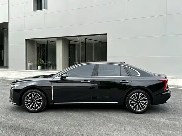 Hongqi H5 2025