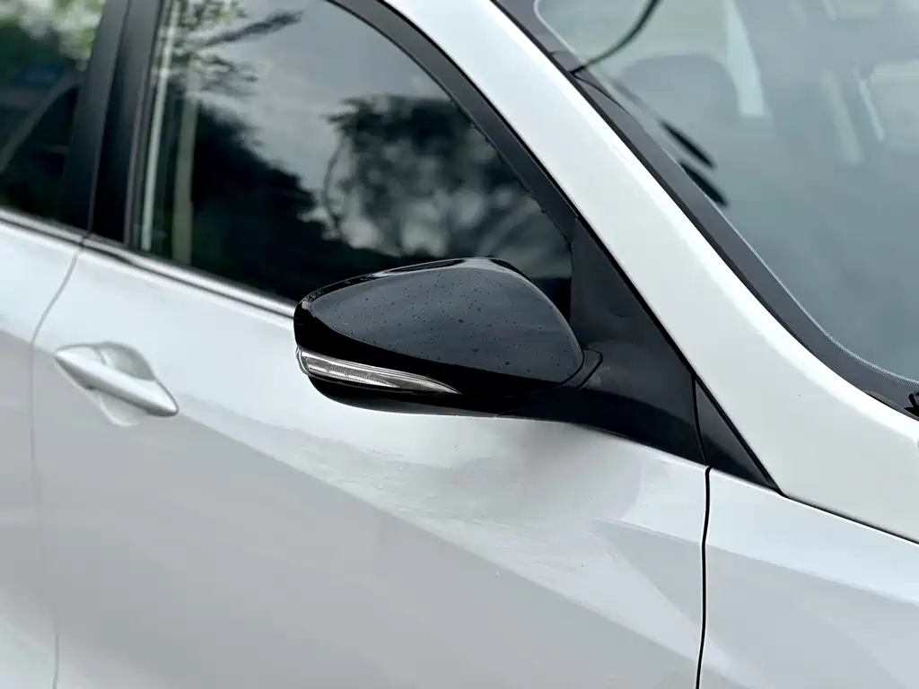 Changan Eado XT 2015 — фото 12