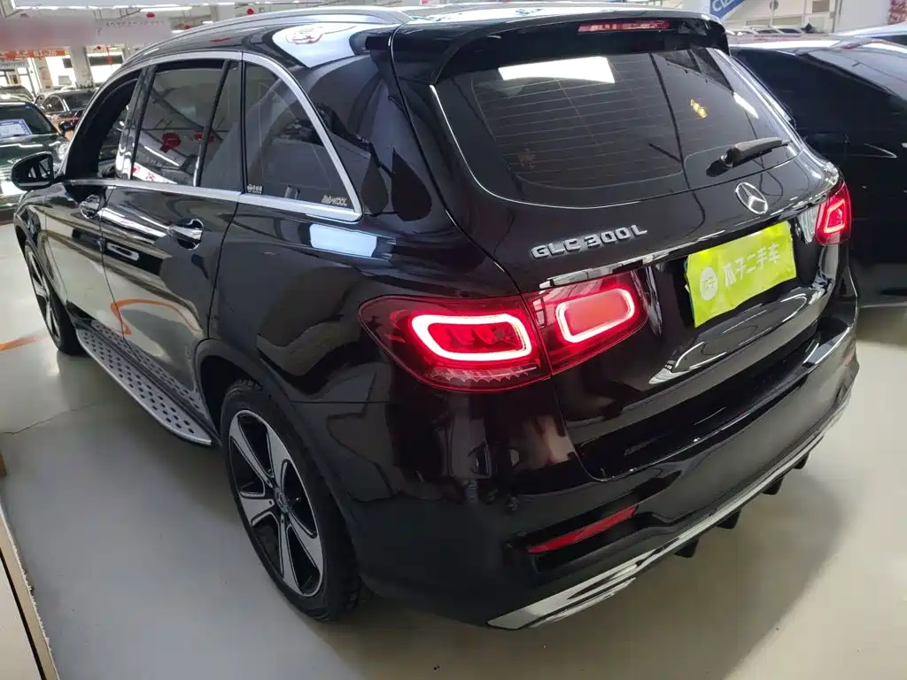 Mercedes-Benz GLC 2023