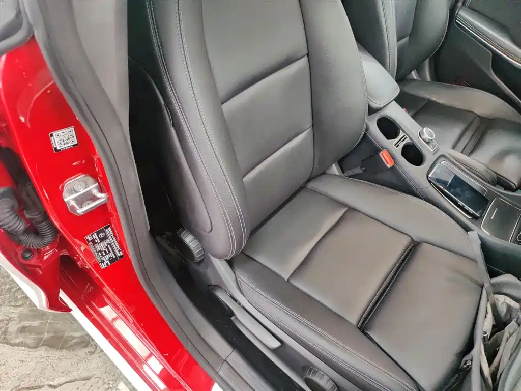Mercedes-Benz CLA 2018 — фото 25