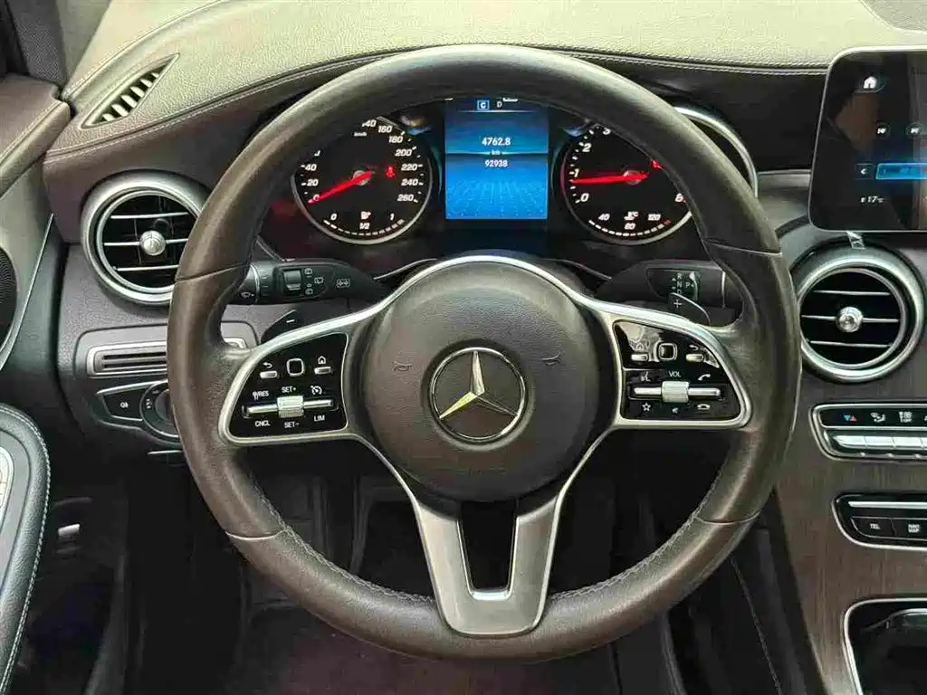 Mercedes-Benz GLC 2020
