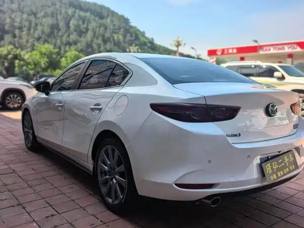 Mazda 3 Axela 2021